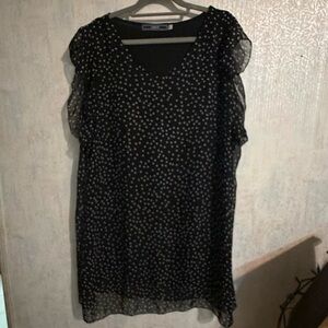 Stylish Black and White Polka Dot Blouse, Sz 3x, Runs Small